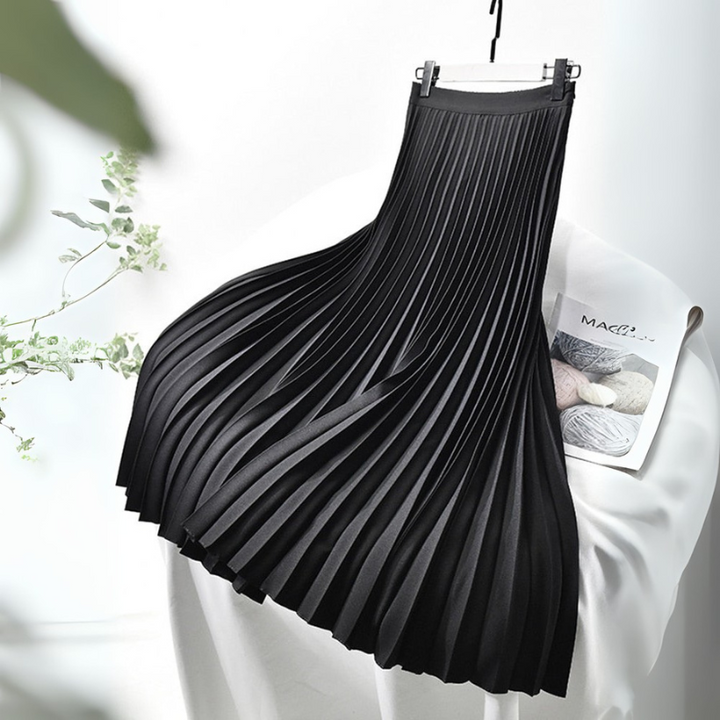 Women’s Pleated Skirt with Side Zip